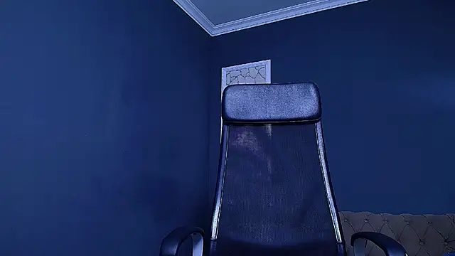 Snapshot of BrandonTate chatting on November 4, 6:45 am BrandonTate online show from November 4, 6:45 am