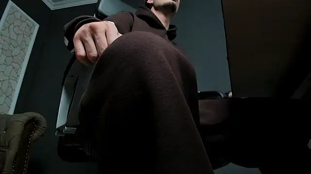 BrandonTate online show from December 19, 12:34 pm