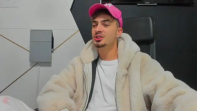 BrandonTate online show from January 10, 5:31 am