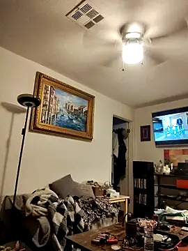 Snapshot of FloppyPickle4u chatting on February 24, 11:54 am FloppyPickle4u online show from February 24, 11:54 am