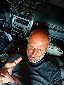 Snapshot of FloppyPickle4u chatting on March 10, 8:45 pm FloppyPickle4u online show from March 10, 8:45 pm