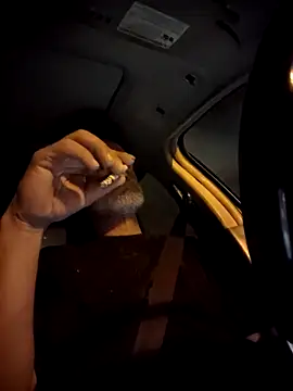 Snapshot of FloppyPickle4u chatting on March 20, 3:23 am FloppyPickle4u online show from March 20, 3:23 am