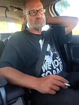 FloppyPickle4u online show from April 8, 2:28 pm