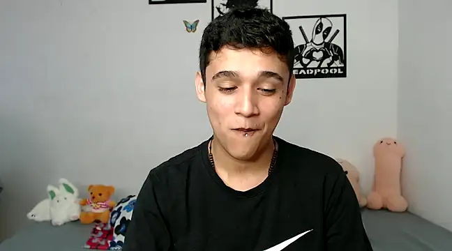 kaiine190 online show from February 20, 5:44 am