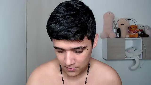 kaiine190 online show from October 13, 8:20 pm