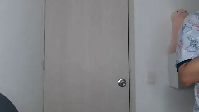 kaiine190 online show from October 25, 8:22 am