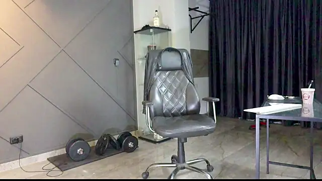 Snapshot of mattmasterss chatting on January 4, 11:17 pm mattmasterss online show from January 4, 11:17 pm