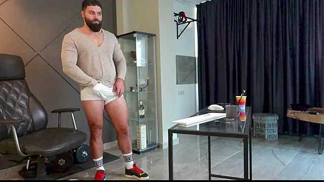 Snapshot of mattmasterss chatting on January 19, 7:15 am mattmasterss online show from January 19, 7:15 am