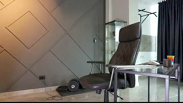 Snapshot of mattmasterss chatting on February 9, 11:14 am mattmasterss online show from February 9, 11:14 am