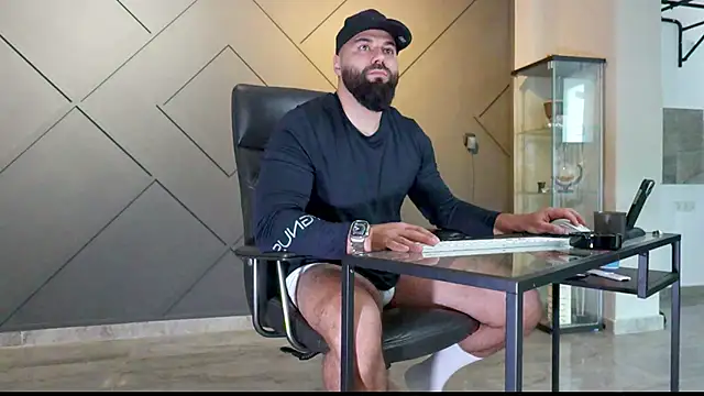 Snapshot of mattmasterss chatting on February 13, 8:59 am mattmasterss online show from February 13, 8:59 am