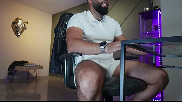 Snapshot of mattmasterss chatting on September 9, 9:25 pm mattmasterss online show from September 9, 9:25 pm