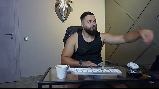 Snapshot of mattmasterss chatting on September 10, 6:30 pm mattmasterss online show from September 10, 6:30 pm