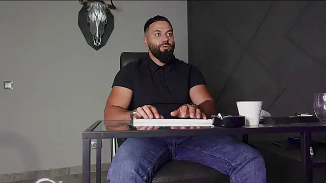 Snapshot of mattmasterss chatting on September 26, 10:14 pm mattmasterss online show from September 26, 10:14 pm