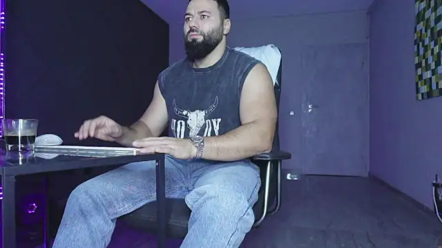 mattmasterss online show from December 22, 6:10 am