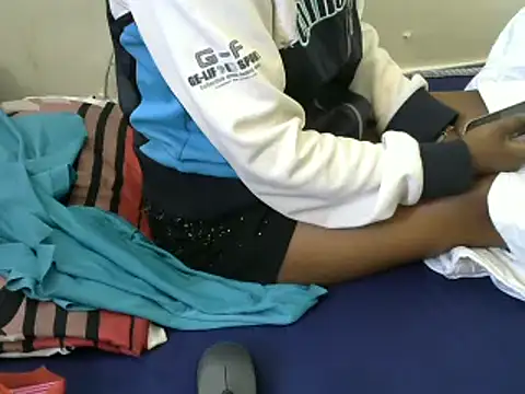 Snapshot of Ma-yolo001 chatting on February 14, 7:28 am Ma-yolo001 online show from February 14, 7:28 am