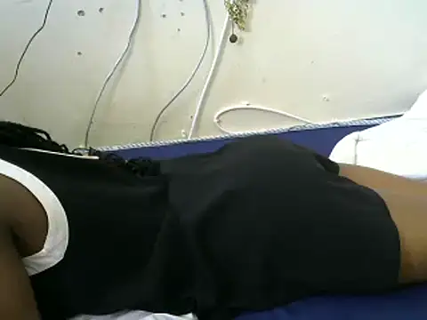 Snapshot of Ma-yolo001 chatting on February 21, 11:01 am Ma-yolo001 online show from February 21, 11:01 am