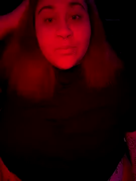 Snapshot of Juicyjordie chatting on November 6, 5:52 am Juicyjordie online show from November 6, 5:52 am