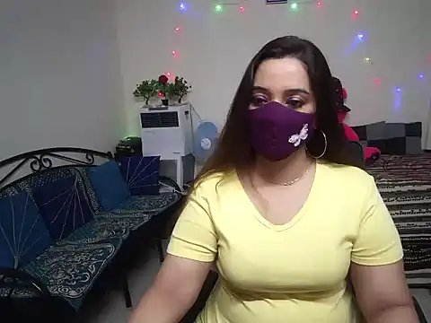 Snapshot of Arushisingh8888 chatting on January 28, 6:16 am Arushisingh8888 online show from January 28, 6:16 am