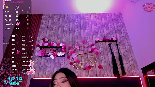 Neko Misaki online show from February 28, 11:11 am