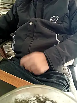 Snapshot of Hot-man39 chatting on December 20, 10:00 am Hot-man39 online show from December 20, 10:00 am