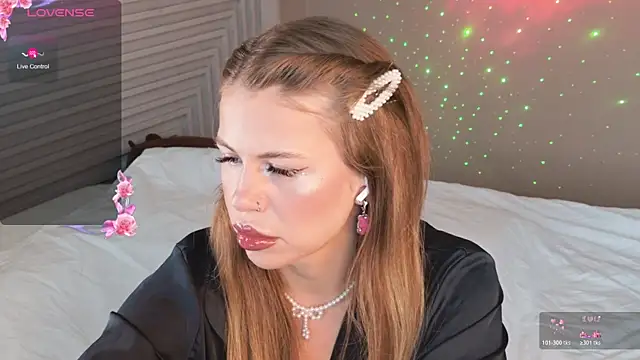 KristinaMoon online show from April 19, 10:47 am