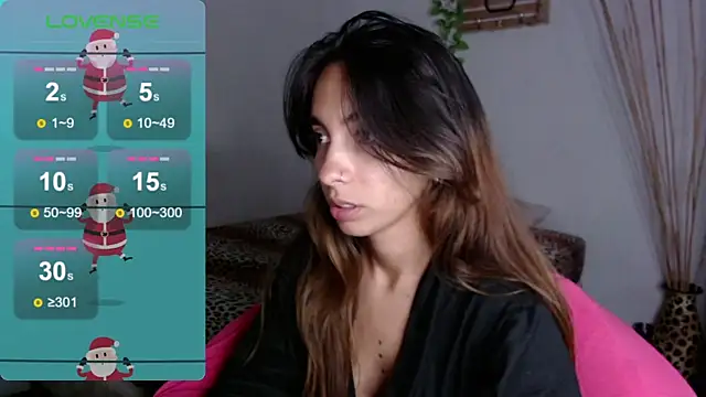 Snapshot of MitchWilson1 chatting on December 12, 3:43 am MitchWilson1 online show from December 12, 3:43 am