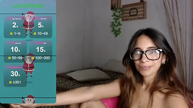 Snapshot of MitchWilson1 chatting on December 23, 3:40 am MitchWilson1 online show from December 23, 3:40 am