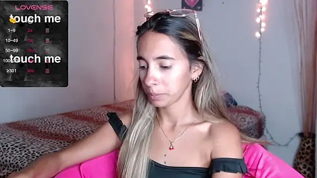 Snapshot of MitchWilson1 chatting on September 30, 9:53 pm MitchWilson1 online show from September 30, 9:53 pm