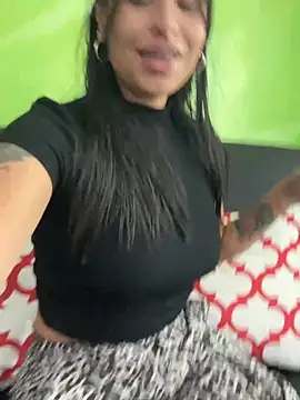 Snapshot of _elektrah chatting on February 12, 5:41 pm elektrah online show from February 12, 5:41 pm