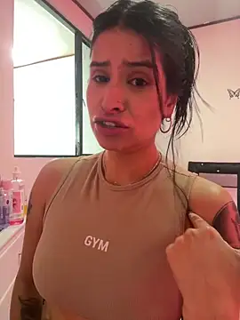 Snapshot of _elektrah chatting on February 25, 4:49 pm elektrah online show from February 25, 4:49 pm