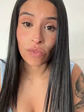 Snapshot of _elektrah chatting on February 27, 9:59 pm elektrah online show from February 27, 9:59 pm