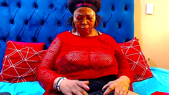 Snapshot of ebonycandy10 chatting on March 12, 12:15 pm ebonycandy10 online show from March 12, 12:15 pm