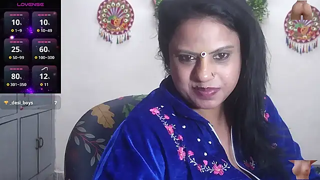 Snapshot of Sexy_komolika chatting on November 20, 3:34 pm Sexy komolika online show from November 20, 3:34 pm