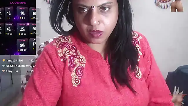 Snapshot of Sexy_komolika chatting on November 23, 1:22 pm Sexy komolika online show from November 23, 1:22 pm