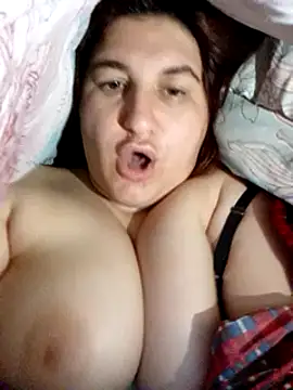 Snapshot of BlackVBarbie chatting on February 15, 3:50 pm BlackVBarbie online show from February 15, 3:50 pm