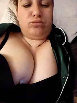 Snapshot of BlackVBarbie chatting on September 8, 10:20 pm BlackVBarbie online show from September 8, 10:20 pm