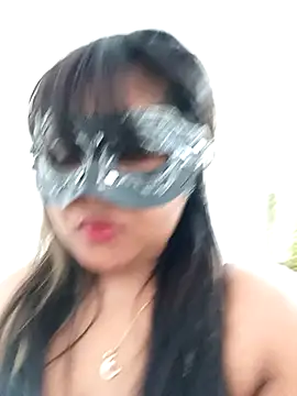 Snapshot of littlequeen77 chatting on January 18, 6:53 pm littlequeen77 online show from January 18, 6:53 pm