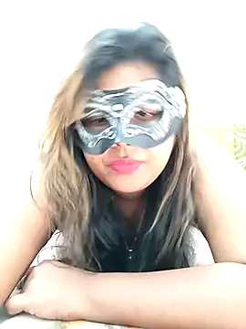 Snapshot of littlequeen77 chatting on February 4, 10:21 am littlequeen77 online show from February 4, 10:21 am