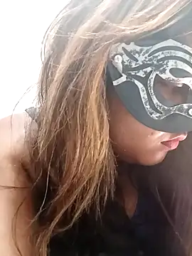 Snapshot of littlequeen77 chatting on February 16, 5:15 am littlequeen77 online show from February 16, 5:15 am