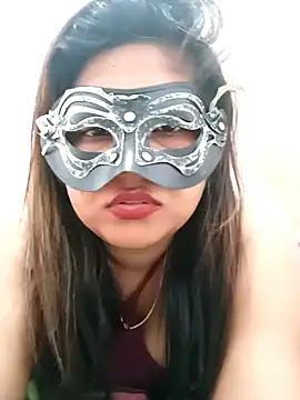 Snapshot of littlequeen77 chatting on February 22, 7:01 am littlequeen77 online show from February 22, 7:01 am