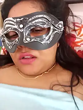 Snapshot of littlequeen77 chatting on February 27, 6:07 am littlequeen77 online show from February 27, 6:07 am