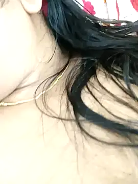 Snapshot of littlequeen77 chatting on February 28, 3:04 pm littlequeen77 online show from February 28, 3:04 pm