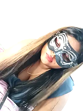 Snapshot of littlequeen77 chatting on March 2, 10:56 am littlequeen77 online show from March 2, 10:56 am