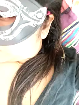 Snapshot of littlequeen77 chatting on March 8, 10:56 pm littlequeen77 online show from March 8, 10:56 pm