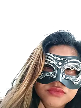 Snapshot of littlequeen77 chatting on March 21, 8:39 am littlequeen77 online show from March 21, 8:39 am