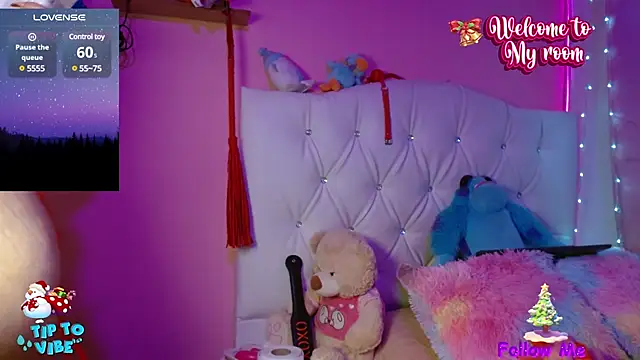 Snapshot of HECATE_23 chatting on December 24, 2:01 pm HECATE 23 online show from December 24, 2:01 pm