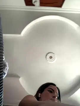 emiss  online show from October 21, 3:24 pm