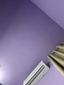 emiss  online show from February 24, 3:32 pm