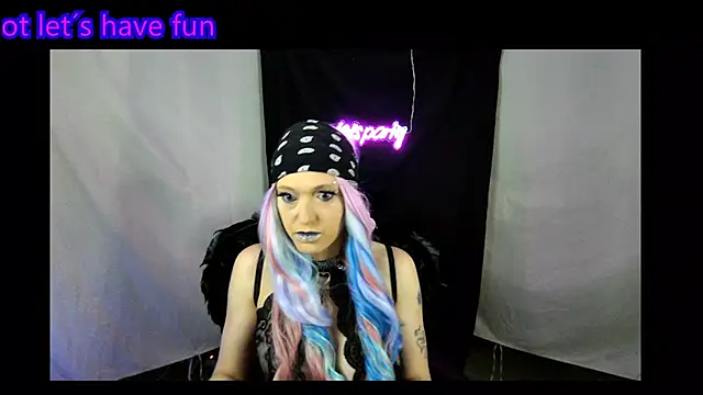 Snapshot of Harleyhot13061 chatting on October 30, 9:48 pm Harleyhot13061 online show from October 30, 9:48 pm