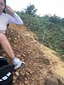 royalgirls x online show from April 4, 11:40 am